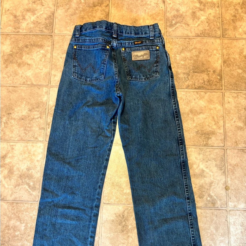 14 Slim Wrangler jeans